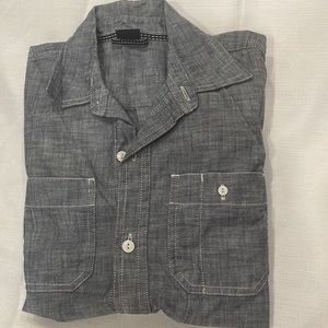 GapKids Boys Button Down Shirt size M